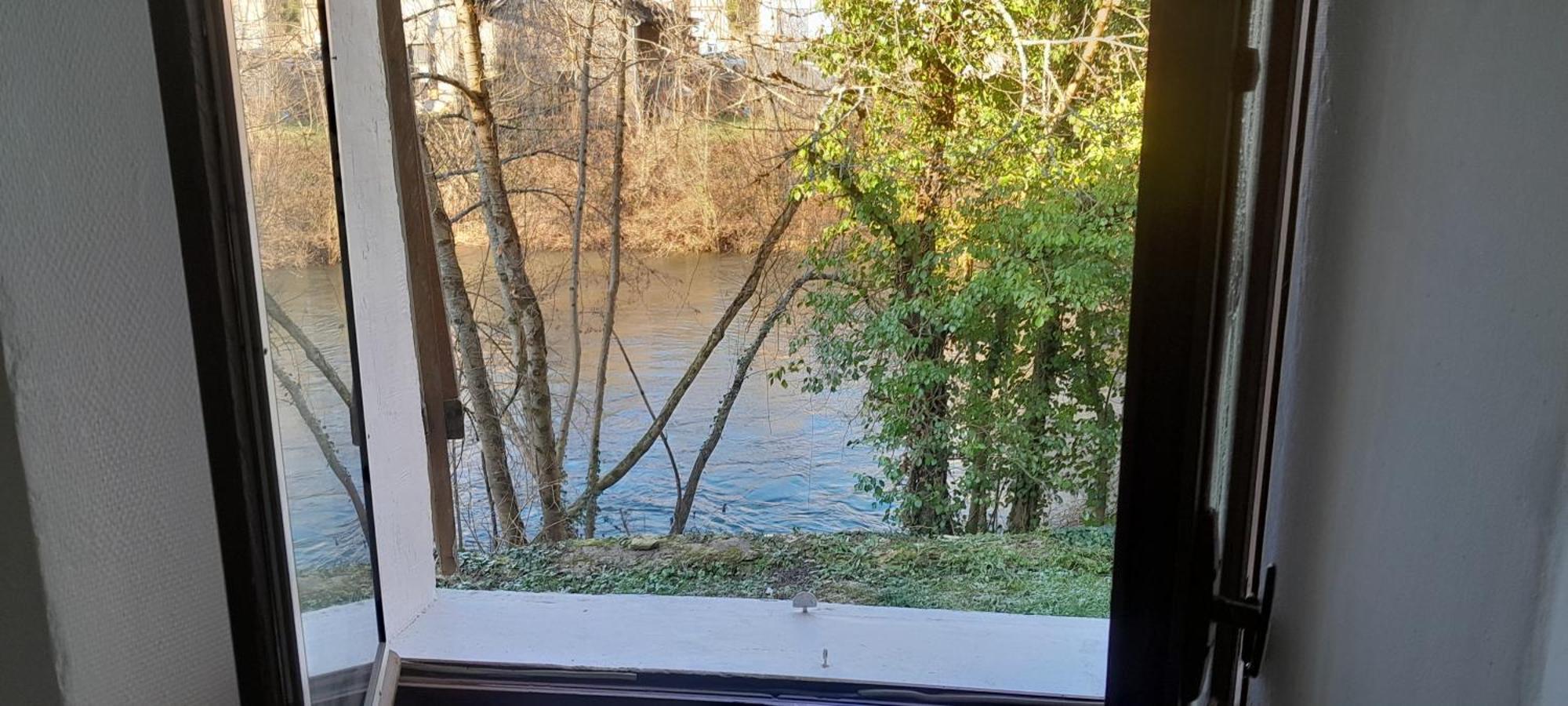 Appartement Privatif Tout Equipe En Bord De Riviere 菲雅克 外观 照片